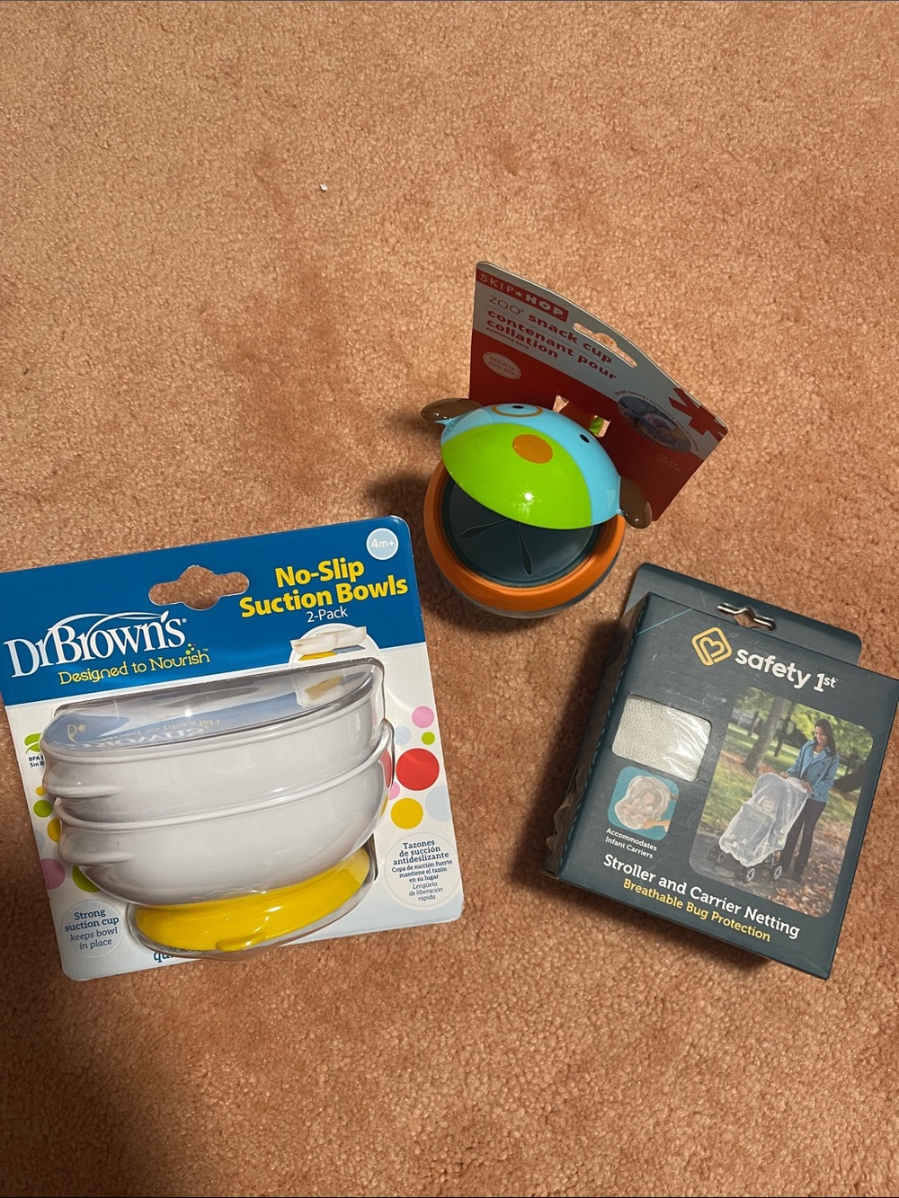 (3) pieces Skip Hop Blue & Green Puppy Zoo Snack Cup/ Dr brown suction Bowls